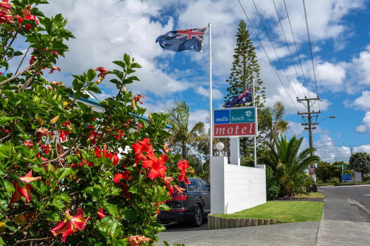 Snells Beach Motel Exterior foto